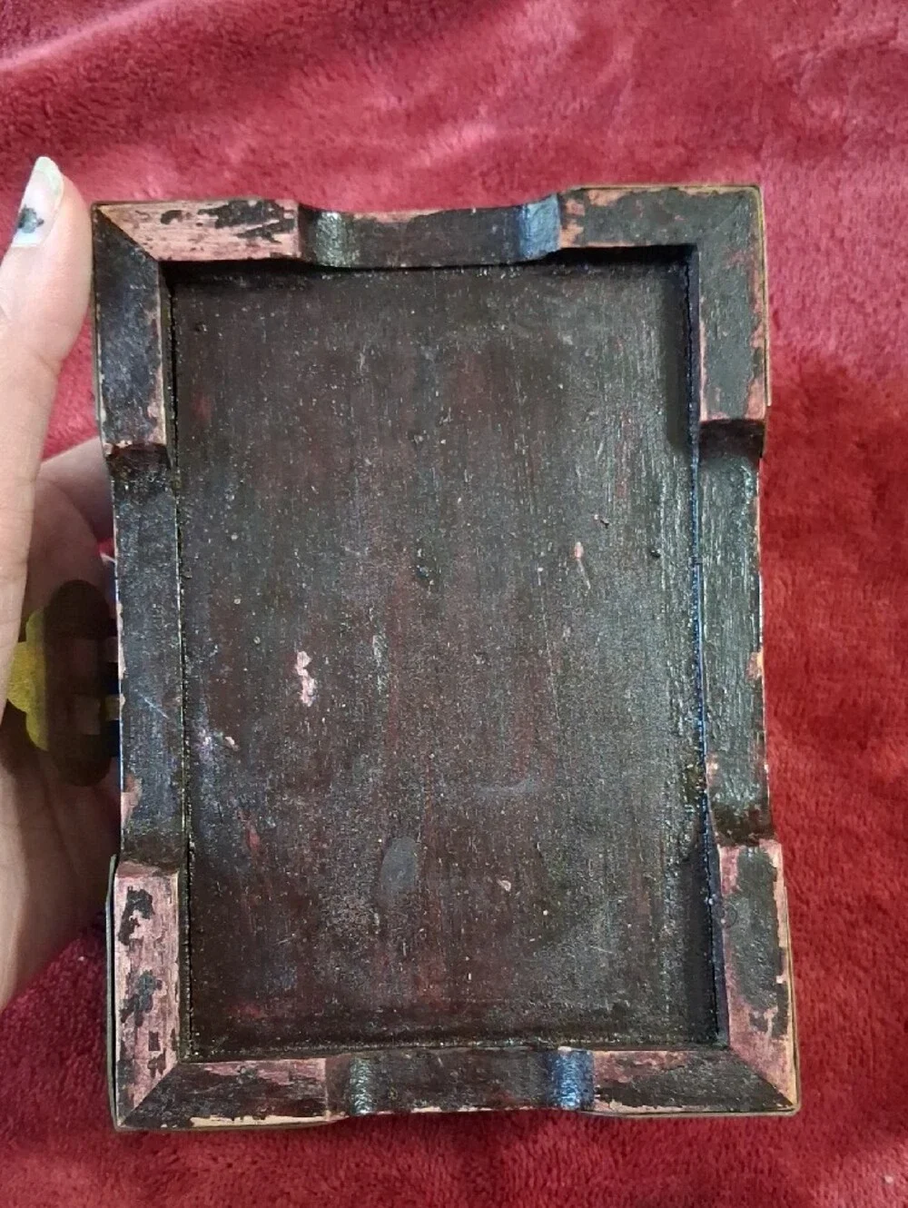 Vintage Hand-Painted Lacquer Jewelry Box with Brass Accents - Black & Gold